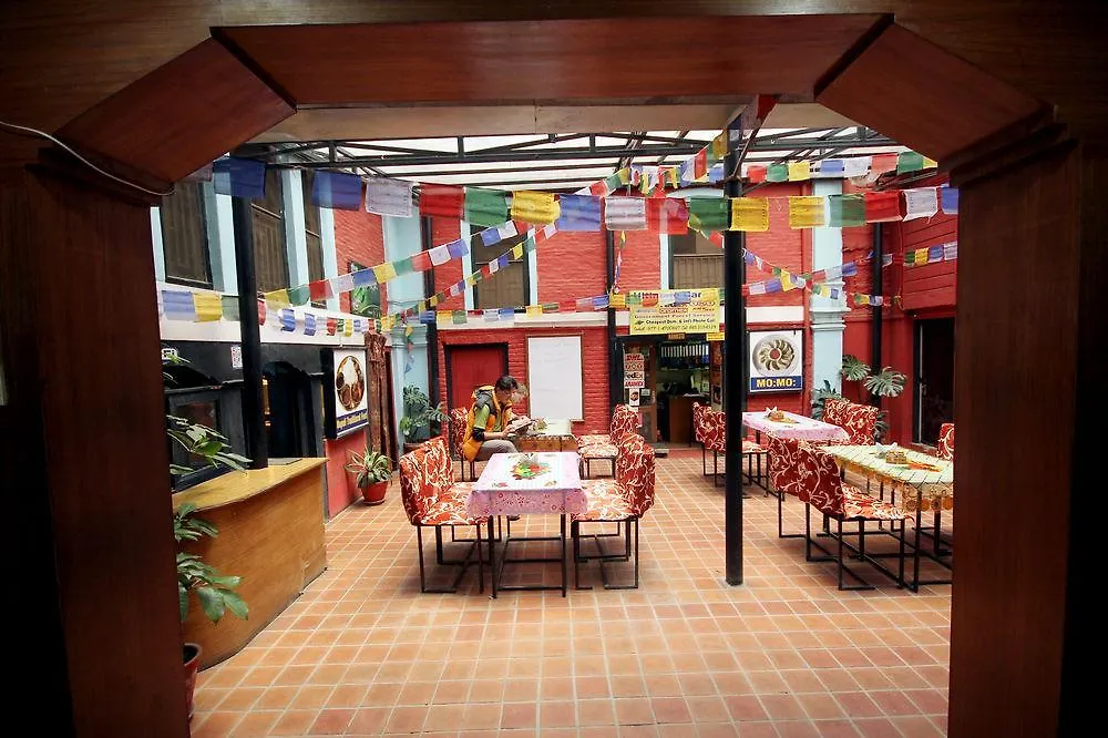 קטמנדו Hotel Holy Lodge לינה וארוחת בוקר