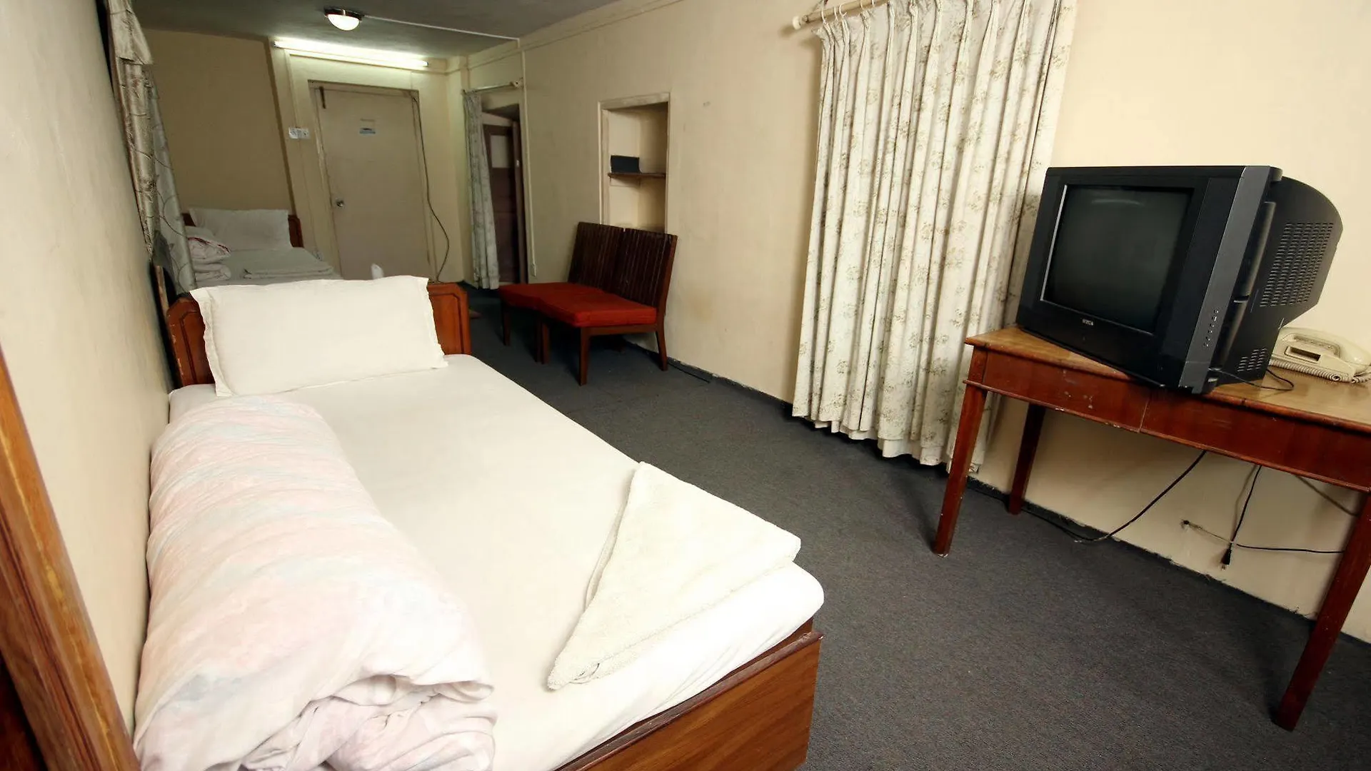 קטמנדו Hotel Holy Lodge 2*,  נפאל