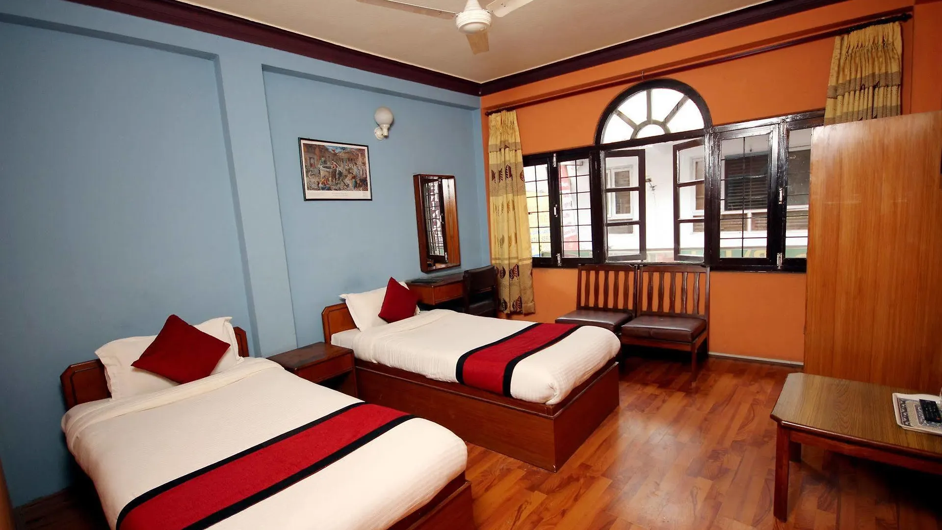 קטמנדו Hotel Holy Lodge לינה וארוחת בוקר
